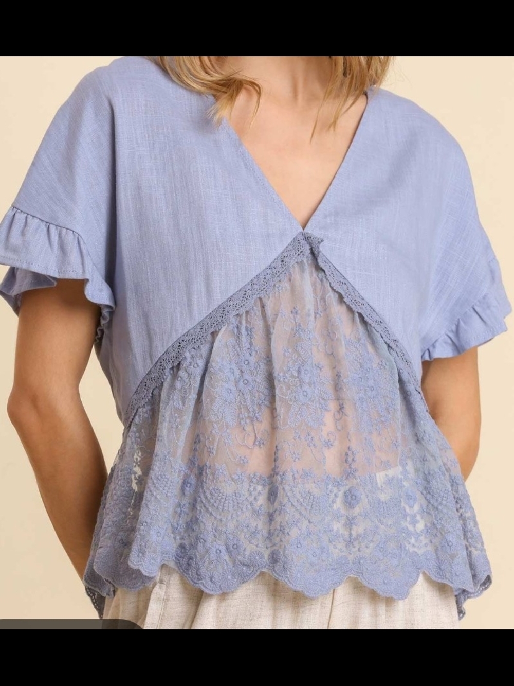 NWT, Umgee Women’s Blue Solid V-Neck Ruffle Short Sleeve Lace Hem Blouse (L)